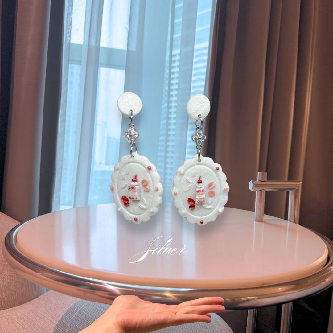 Strawberry Milk Cake Drop Earrings (Silver)