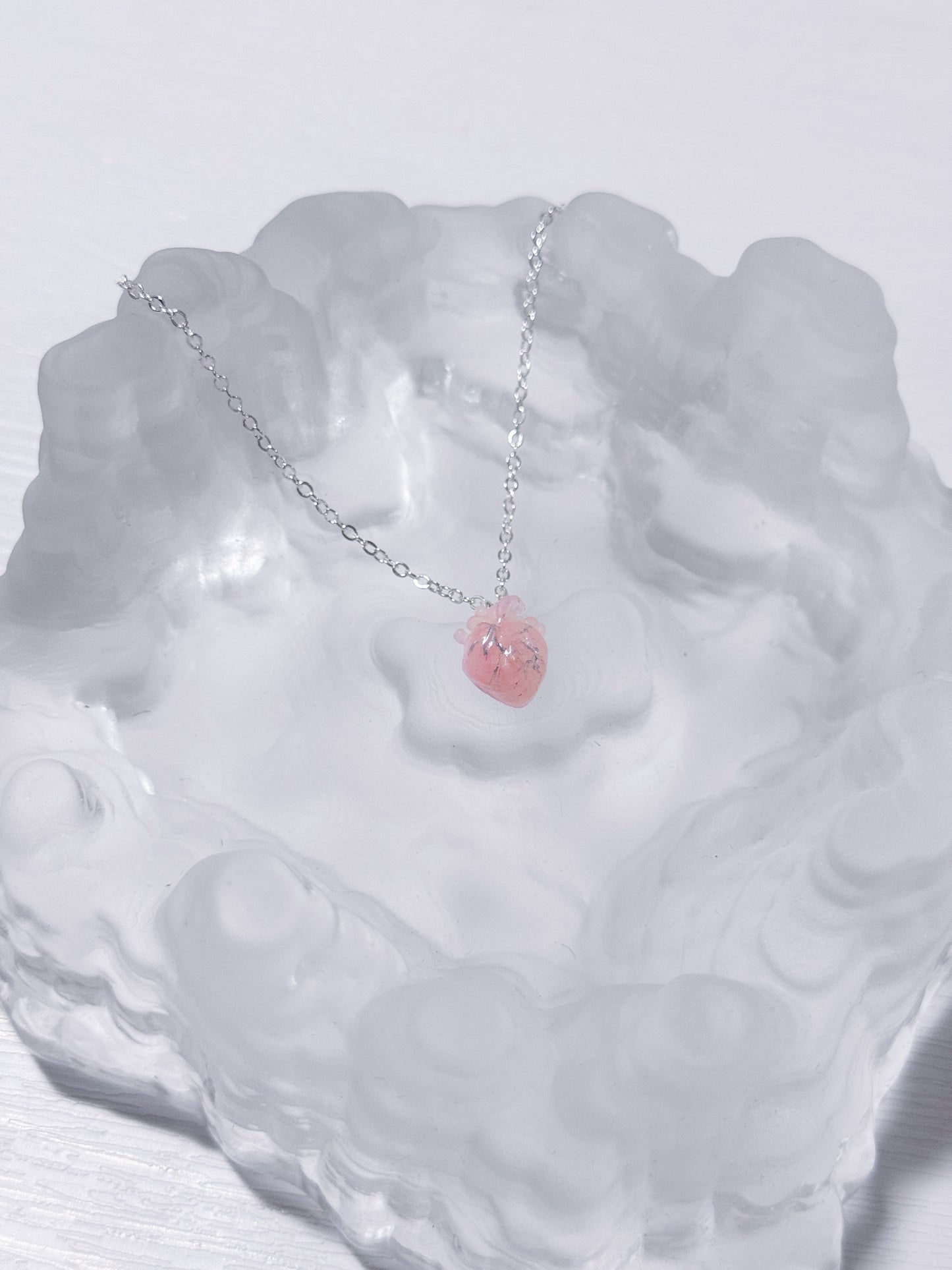 Victoria Heart Necklace [Misty Blush]