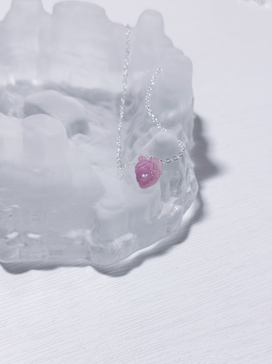 Victoria Heart Necklace [Ash Violet]