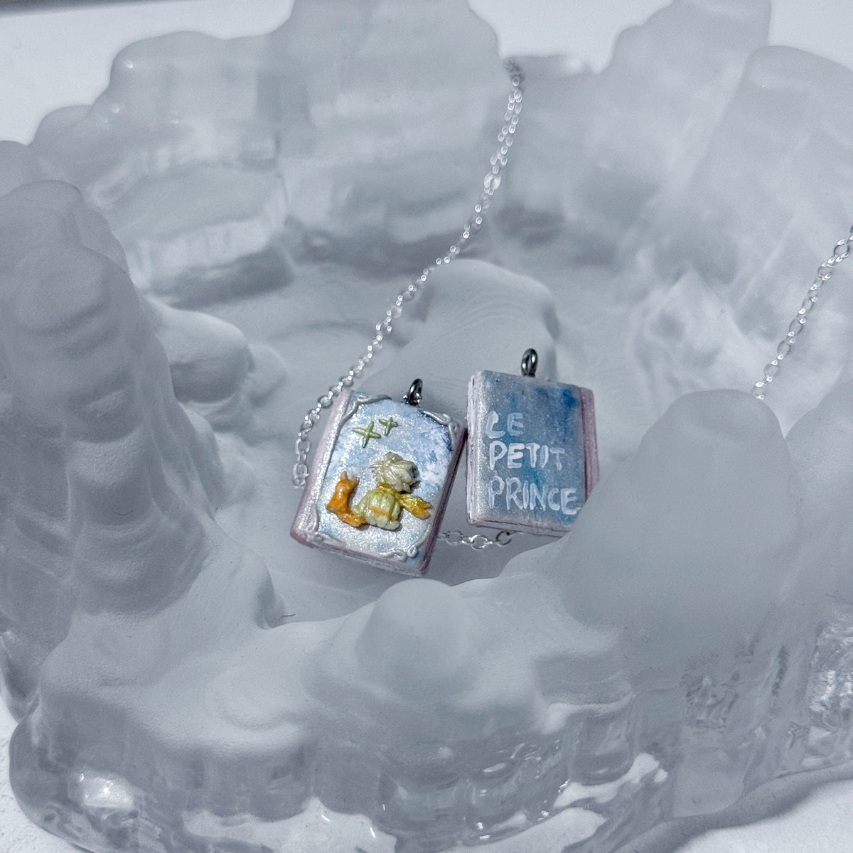 Le Petit Prince’s Book charm (Premium pre-order)