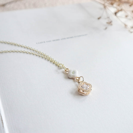 Clovine Gem Necklace - Charlotte's Outré