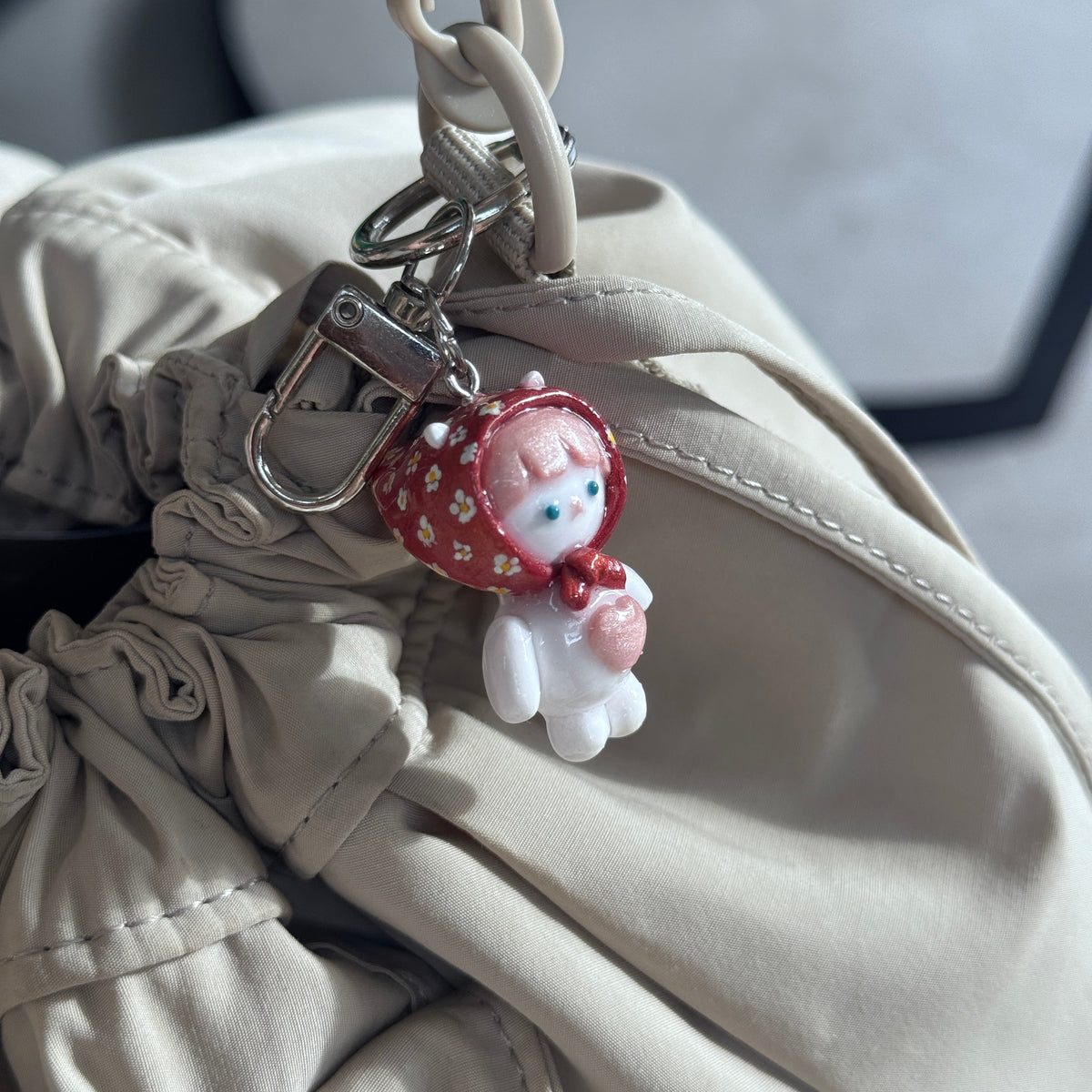 Mimi V2 Cat Charm