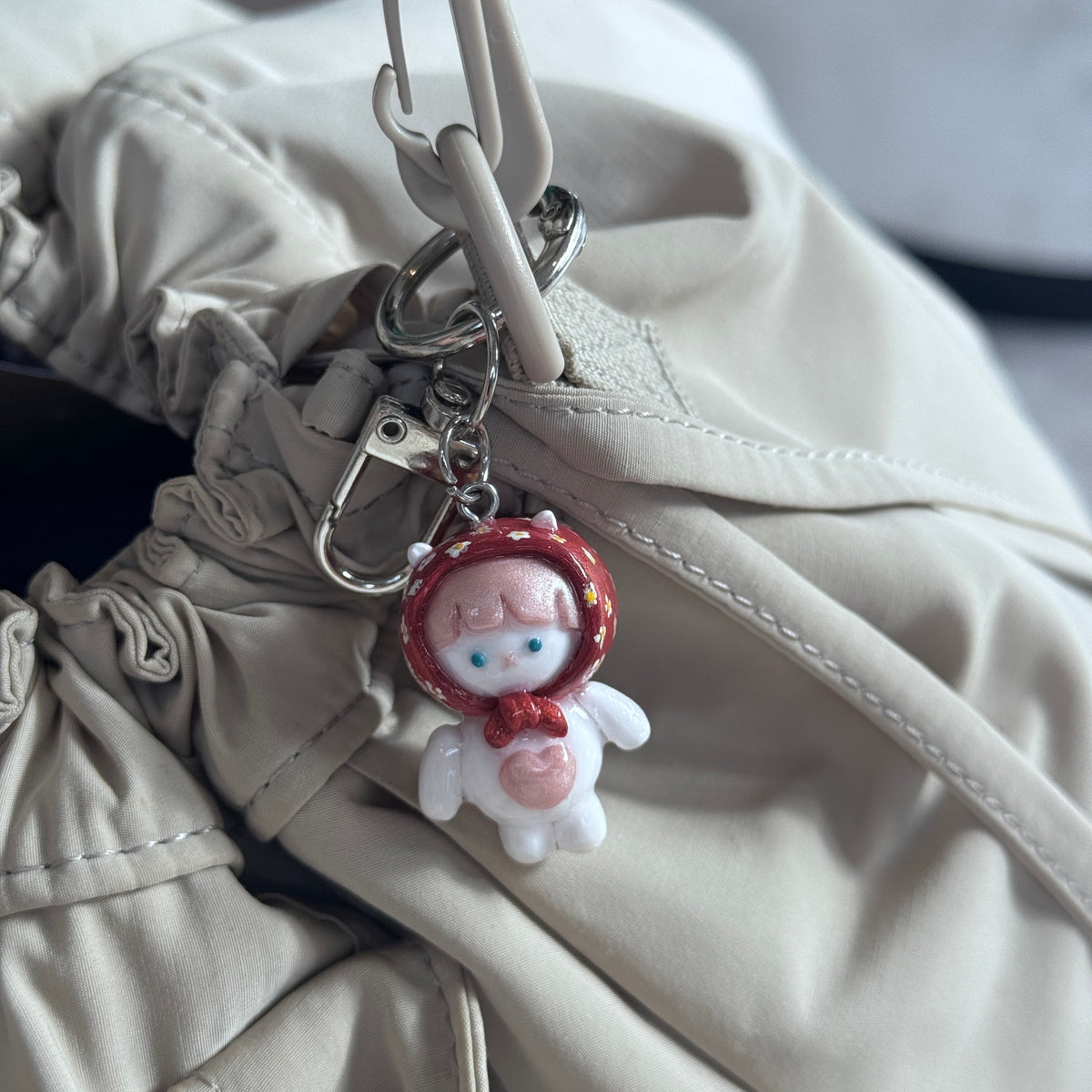 Mimi V2 Cat Charm